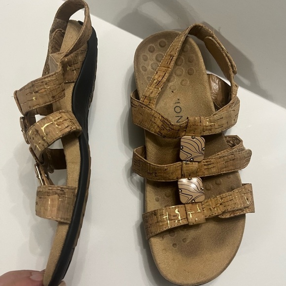Vionic Amber Cork Sandals Size 7 - Picture 2 of 8